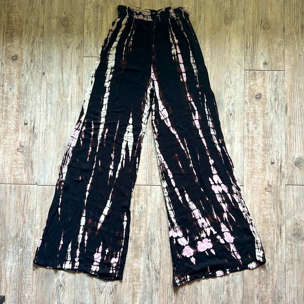 Urban Outfitters women’s wide leg pants size small